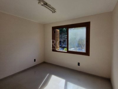 Apartamento à venda com 61m², 2 quartos, 1 vaga no bairro Passo d'Areia em Porto Alegre - Foto 5