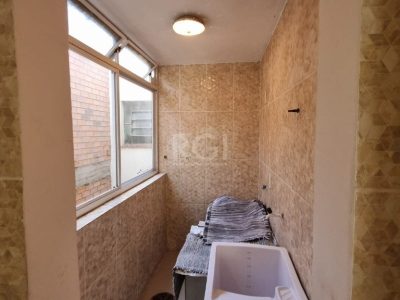 Apartamento à venda com 61m², 2 quartos, 1 vaga no bairro Passo d'Areia em Porto Alegre - Foto 11