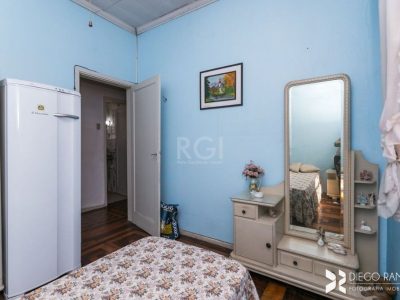 Casa à venda com 198m², 3 quartos, 1 suíte, 4 vagas no bairro Petrópolis em Porto Alegre - Foto 25