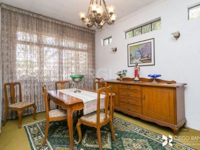 Casa à venda com 198m², 3 quartos, 1 suíte, 4 vagas no bairro Petrópolis em Porto Alegre - Foto 6