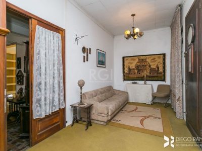 Casa à venda com 198m², 3 quartos, 1 suíte, 4 vagas no bairro Petrópolis em Porto Alegre - Foto 11