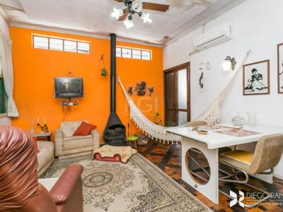 Casa à venda com 198m², 3 quartos, 1 suíte, 4 vagas no bairro Petrópolis em Porto Alegre - Foto 17