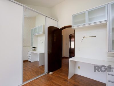 Casa Condominio à venda com 221m², 3 quartos, 1 suíte, 2 vagas no bairro Cristal em Porto Alegre - Foto 28