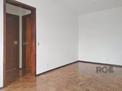 Apartamento à venda com 61m², 2 quartos no bairro Vila Ipiranga em Porto Alegre - Foto 4