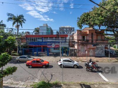 Apartamento à venda com 64m², 2 quartos no bairro Santa Cecília em Porto Alegre - Foto 2