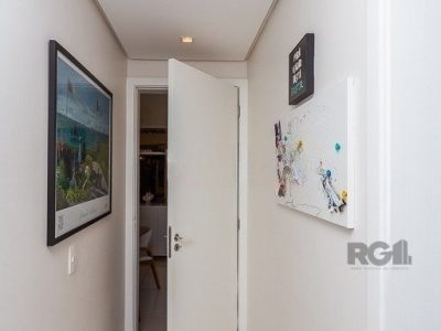 Apartamento à venda com 65m², 2 quartos, 1 suíte, 2 vagas no bairro Petrópolis em Porto Alegre - Foto 18