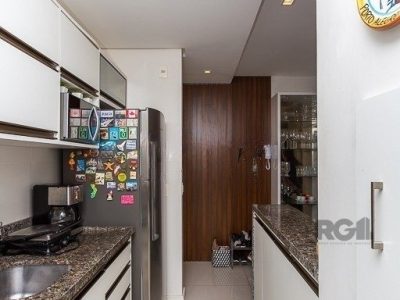 Apartamento à venda com 65m², 2 quartos, 1 suíte, 2 vagas no bairro Petrópolis em Porto Alegre - Foto 12