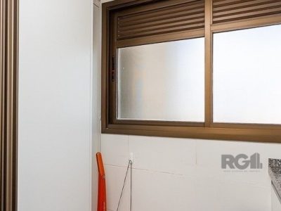 Apartamento à venda com 65m², 2 quartos, 1 suíte, 2 vagas no bairro Petrópolis em Porto Alegre - Foto 14