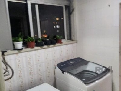 Apartamento à venda com 91m², 3 quartos, 1 suíte, 1 vaga no bairro Rio Branco em Porto Alegre - Foto 11