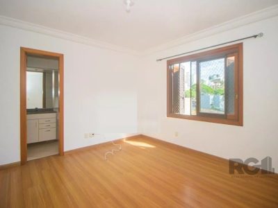 Apartamento à venda com 93m², 3 quartos, 1 suíte, 2 vagas no bairro Petrópolis em Porto Alegre - Foto 14