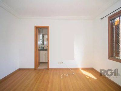 Apartamento à venda com 93m², 3 quartos, 1 suíte, 2 vagas no bairro Petrópolis em Porto Alegre - Foto 13