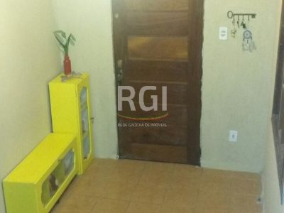 Casa à venda com 92m², 2 quartos, 5 vagas no bairro Glória em Porto Alegre - Foto 5