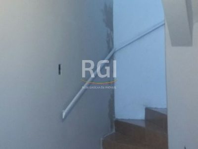 Casa à venda com 92m², 2 quartos, 5 vagas no bairro Glória em Porto Alegre - Foto 7