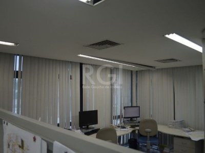 Conjunto/Sala à venda com 121m², 3 vagas no bairro Auxiliadora em Porto Alegre - Foto 4