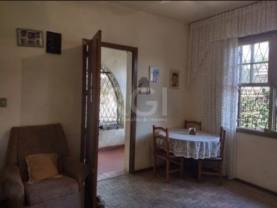 Casa à venda com 100m², 3 quartos, 2 vagas no bairro Santa Tereza em Porto Alegre - Foto 2