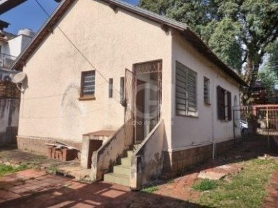 Casa à venda com 100m², 3 quartos, 2 vagas no bairro Santa Tereza em Porto Alegre - Foto 25