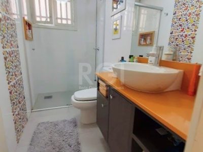 Cobertura à venda com 251m², 3 quartos, 1 suíte, 3 vagas no bairro Jardim Planalto em Porto Alegre - Foto 17