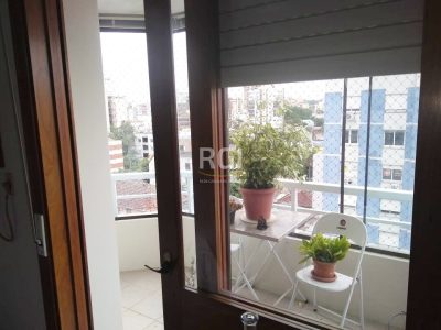 Apartamento à venda com 111m², 2 quartos, 1 suíte, 1 vaga no bairro Menino Deus em Porto Alegre - Foto 17