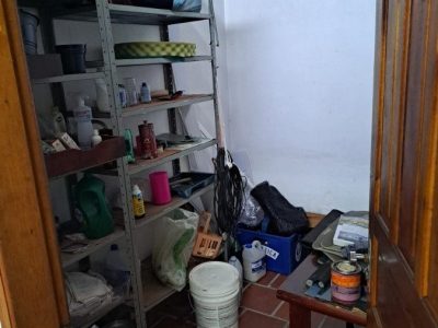 Casa à venda com 250m², 3 quartos, 1 suíte, 5 vagas no bairro Santa Tereza em Porto Alegre - Foto 27