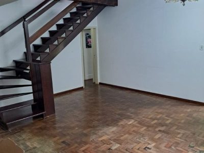 Casa à venda com 250m², 3 quartos, 1 suíte, 5 vagas no bairro Santa Tereza em Porto Alegre - Foto 4