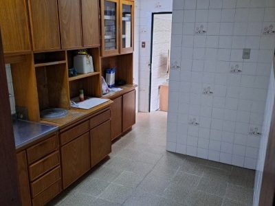 Casa à venda com 250m², 3 quartos, 1 suíte, 5 vagas no bairro Santa Tereza em Porto Alegre - Foto 23