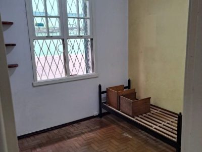 Casa à venda com 250m², 3 quartos, 1 suíte, 5 vagas no bairro Santa Tereza em Porto Alegre - Foto 18