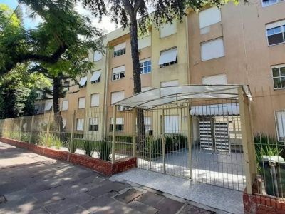 Apartamento à venda com 62m², 3 quartos, 1 vaga no bairro Azenha em Porto Alegre - Foto 2