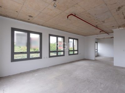 Conjunto/Sala à venda com 104m² no bairro São João em Porto Alegre - Foto 3