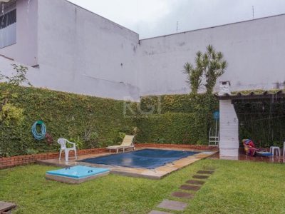 Casa à venda com 327m², 4 quartos, 1 suíte, 3 vagas no bairro Chácara das Pedras em Porto Alegre - Foto 54