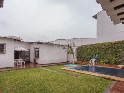 Casa à venda com 327m², 4 quartos, 1 suíte, 3 vagas no bairro Chácara das Pedras em Porto Alegre - Foto 55