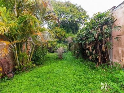 Casa à venda com 140m², 2 quartos, 2 suítes, 2 vagas no bairro Medianeira em Porto Alegre - Foto 21