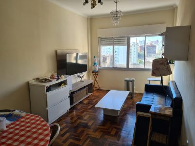 Apartamento à venda com 78m², 3 quartos, 1 suíte no bairro Centro Histórico em Porto Alegre - Foto 2