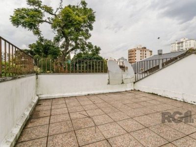 Casa à venda com 341m², 4 quartos, 1 suíte, 4 vagas no bairro Passo d'Areia em Porto Alegre - Foto 27