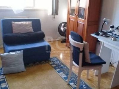 Apartamento à venda com 92m², 2 quartos, 1 vaga no bairro Medianeira em Porto Alegre - Foto 5