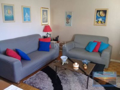 Apartamento à venda com 92m², 2 quartos, 1 vaga no bairro Medianeira em Porto Alegre - Foto 4