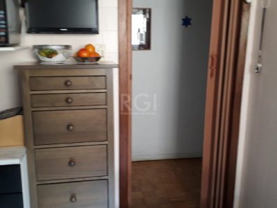 Apartamento à venda com 92m², 2 quartos, 1 vaga no bairro Medianeira em Porto Alegre - Foto 9