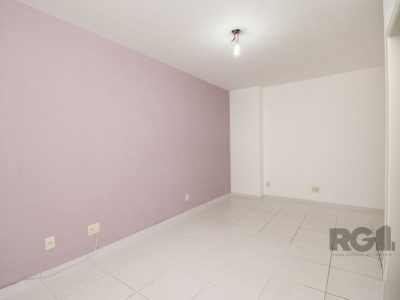 Apartamento à venda com 127m², 3 quartos, 1 suíte, 2 vagas no bairro Passo d'Areia em Porto Alegre - Foto 9