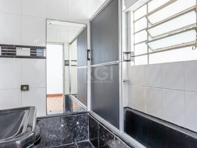 Apartamento à venda com 183m², 4 quartos, 1 suíte no bairro Centro Histórico em Porto Alegre - Foto 28