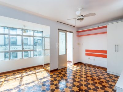 Apartamento à venda com 183m², 4 quartos, 1 suíte no bairro Centro Histórico em Porto Alegre - Foto 9