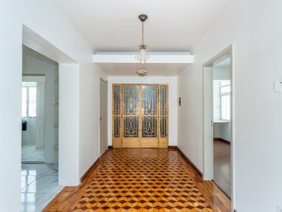 Apartamento à venda com 183m², 4 quartos, 1 suíte no bairro Centro Histórico em Porto Alegre - Foto 10