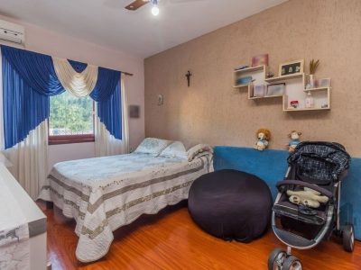 Casa à venda com 215m², 4 quartos, 4 vagas no bairro Santa Tereza em Porto Alegre - Foto 15