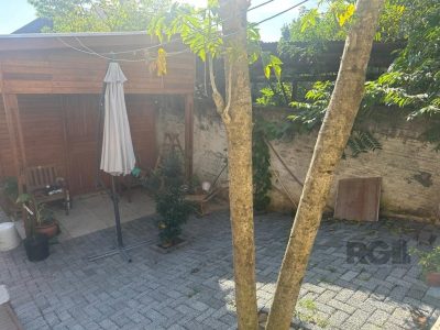 Casa à venda com 78m², 3 quartos, 2 vagas no bairro Passo d'Areia em Porto Alegre - Foto 2