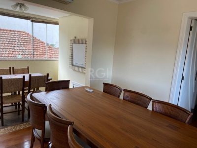 Apartamento à venda com 105m², 3 quartos, 1 suíte, 1 vaga no bairro Jardim Botânico em Porto Alegre - Foto 4