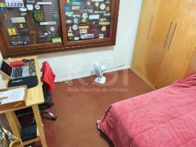 Casa à venda com 320m², 5 quartos, 3 suítes, 8 vagas no bairro Ipanema em Porto Alegre - Foto 17