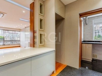 Cobertura à venda com 235m², 3 quartos, 1 suíte, 3 vagas no bairro Higienópolis em Porto Alegre - Foto 16