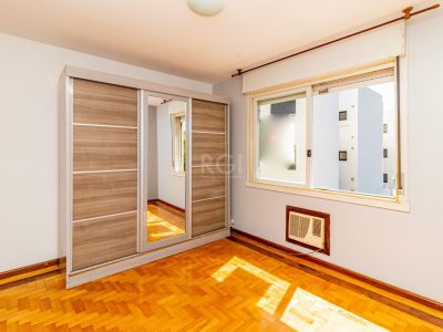 Apartamento à venda com 70m², 2 quartos no bairro Vila Ipiranga em Porto Alegre - Foto 21