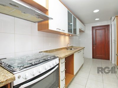 Apartamento à venda com 146m², 3 quartos, 1 suíte, 2 vagas no bairro Mont Serrat em Porto Alegre - Foto 14