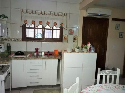 Casa à venda com 61m², 3 quartos, 2 vagas no bairro Glória em Porto Alegre - Foto 4