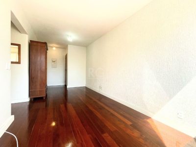 Apartamento à venda com 45m², 1 quarto, 1 vaga no bairro Menino Deus em Porto Alegre - Foto 3