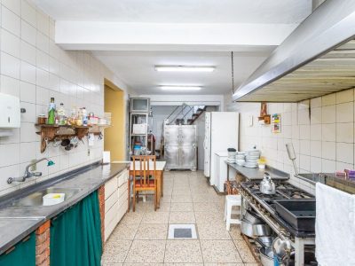 Casa à venda com 272m², 3 quartos, 2 vagas no bairro Santa Cecília em Porto Alegre - Foto 16